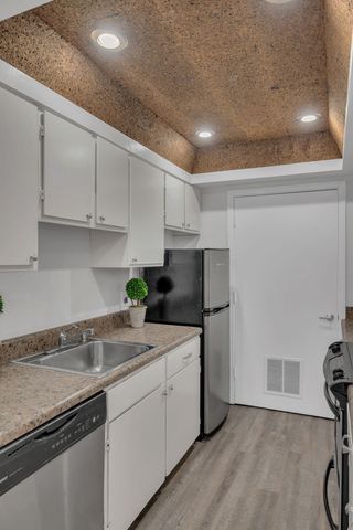 5025 Hillsboro Pike Apt 14Q, Nashville, TN 37215