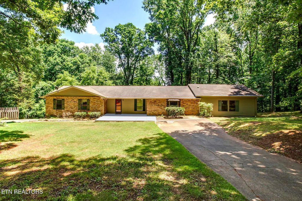 311 Linwood Drive, Sweetwater, TN 37874