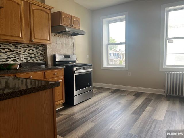 83 Davenport Avenue, Newark, NJ 07107