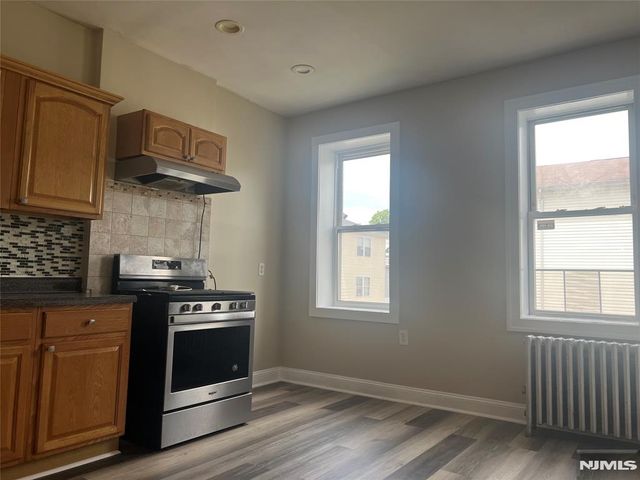 83 Davenport Avenue, Newark, NJ 07107