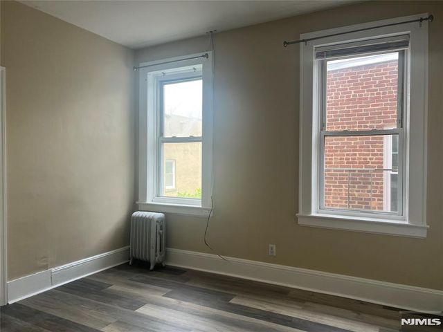 83 Davenport Avenue, Newark, NJ 07107