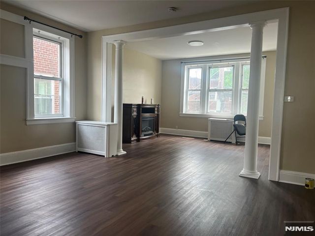 83 Davenport Avenue, Newark, NJ 07107