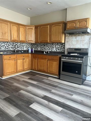 83 Davenport Avenue, Newark, NJ 07107