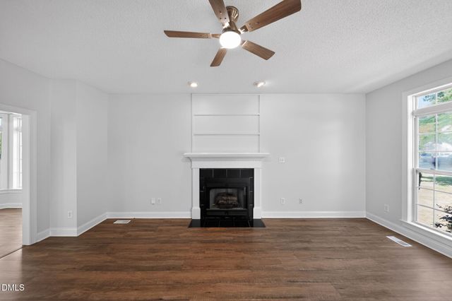 641 Commander Drive, Wendell, NC 27591