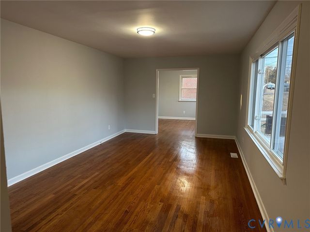 536 Smithfield Ave, Hopewell, VA 23860