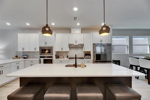 5541 DEL CORONADO DRIVE, Apollo Beach, FL 33572