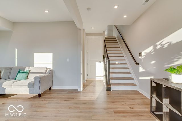 7291 Bayview Run, Mccordsville, IN 46055