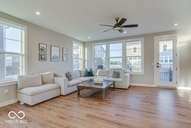 7291 Bayview Run, Mccordsville, IN 46055