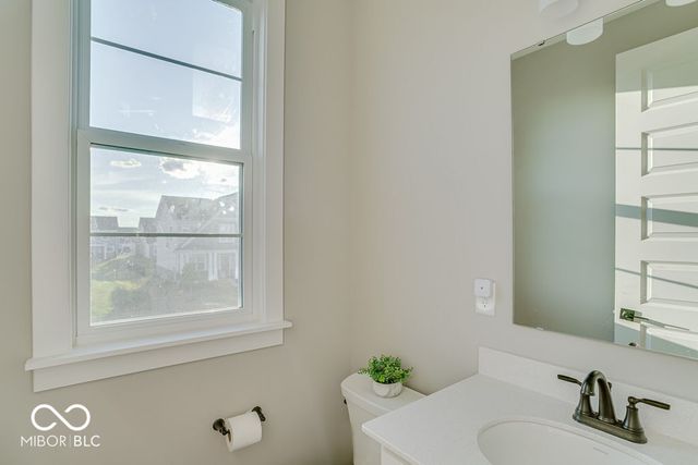 7291 Bayview Run, Mccordsville, IN 46055