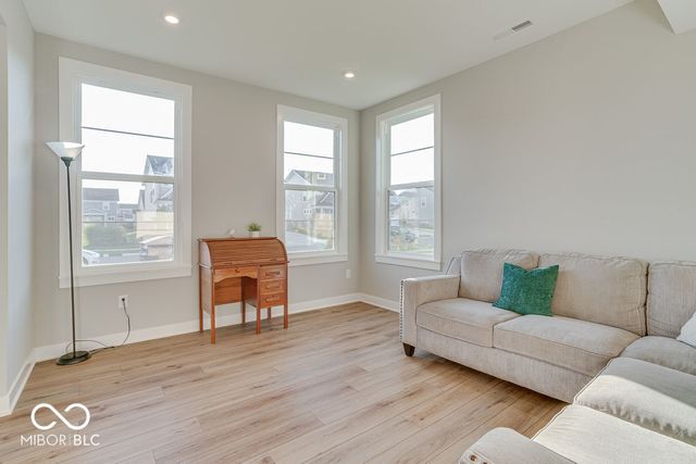 7291 Bayview Run, Mccordsville, IN 46055