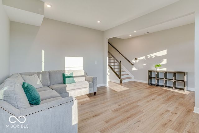 7291 Bayview Run, Mccordsville, IN 46055