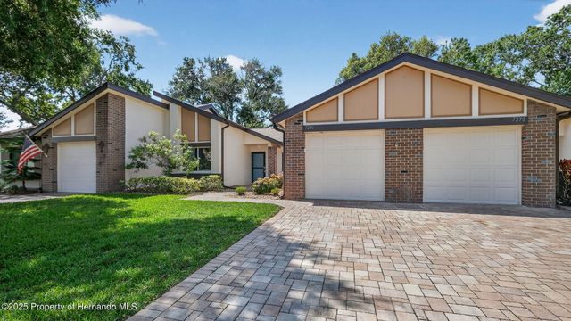7280 Scotland Circle, Weeki Wachee, FL 34613