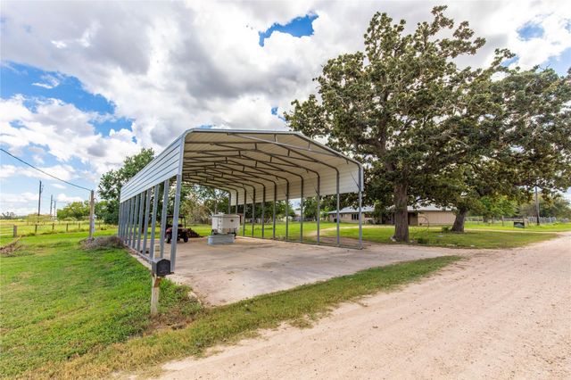 2652 Remmert Road, Bellville, TX 77418
