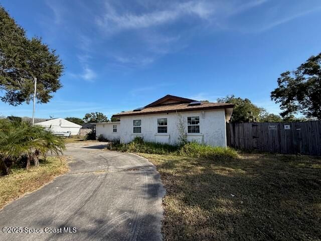 1626 Riviera Drive NE, Palm Bay, FL 32905