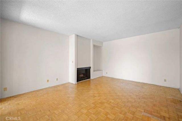1305 N Columbus Avenue 109, Glendale, CA 91202