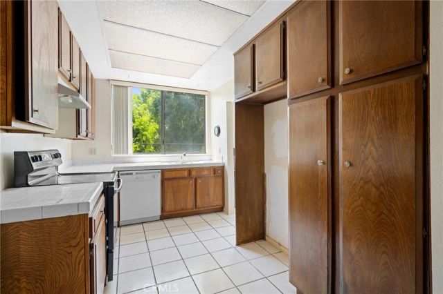 1305 N Columbus Avenue 109, Glendale, CA 91202