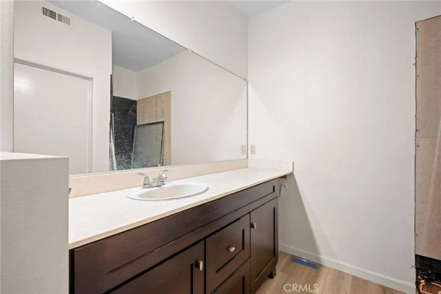 1305 N Columbus Avenue 109, Glendale, CA 91202