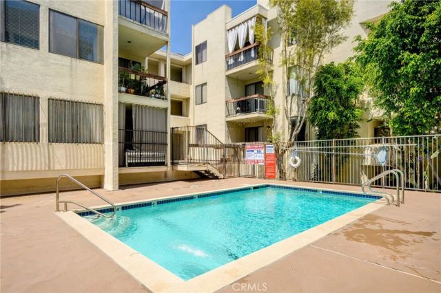 1305 N Columbus Avenue 109, Glendale, CA 91202