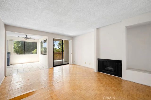 1305 N Columbus Avenue 109, Glendale, CA 91202