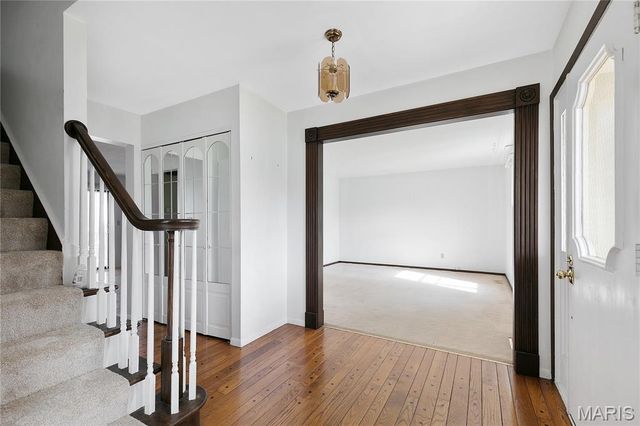 15575 Clover Ridge Drive, Chesterfield, MO 63017