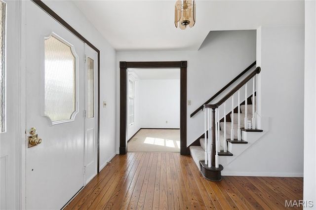 15575 Clover Ridge Drive, Chesterfield, MO 63017