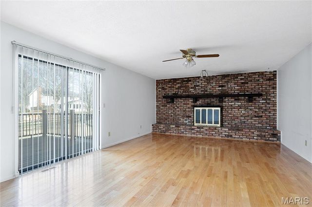 15575 Clover Ridge Drive, Chesterfield, MO 63017