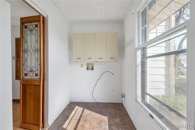 15575 Clover Ridge Drive, Chesterfield, MO 63017