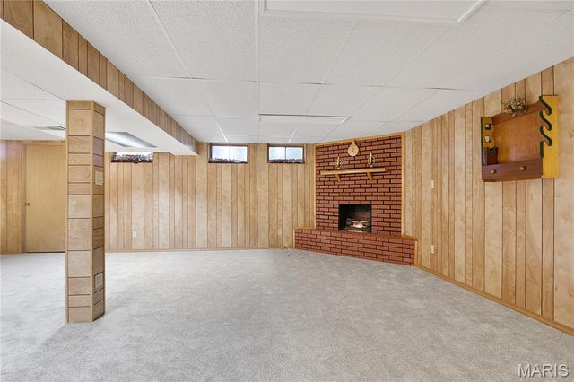 15575 Clover Ridge Drive, Chesterfield, MO 63017