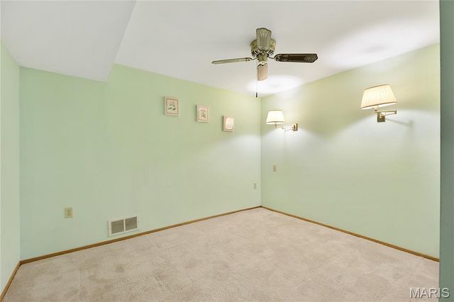 15575 Clover Ridge Drive, Chesterfield, MO 63017