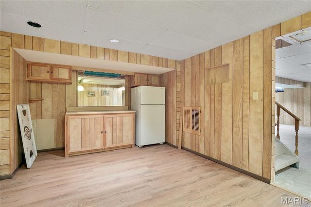 15575 Clover Ridge Drive, Chesterfield, MO 63017