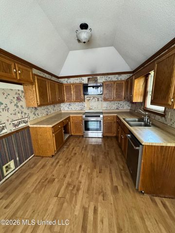 7063 Cedardale Road, Olive Branch, MS 38654