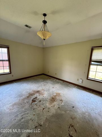 7063 Cedardale Road, Olive Branch, MS 38654