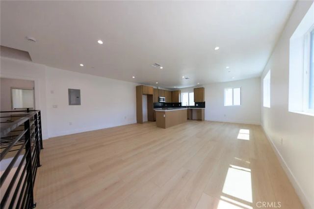 1259 Longwood Avenue 3.5, Los Angeles, CA 90019