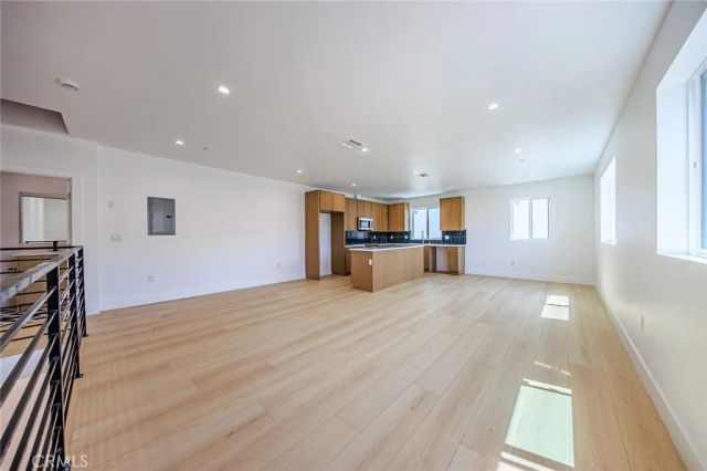 1259 Longwood Avenue 3.5, Los Angeles, CA 90019