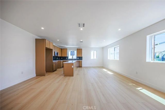 1259 Longwood Avenue 3.5, Los Angeles, CA 90019