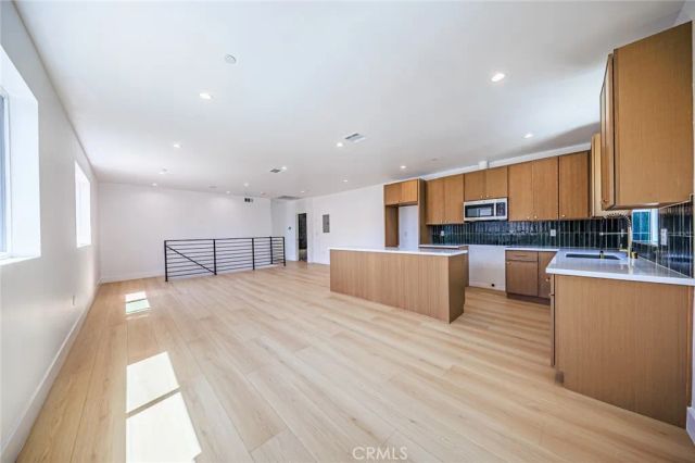 1259 Longwood Avenue 3.5, Los Angeles, CA 90019