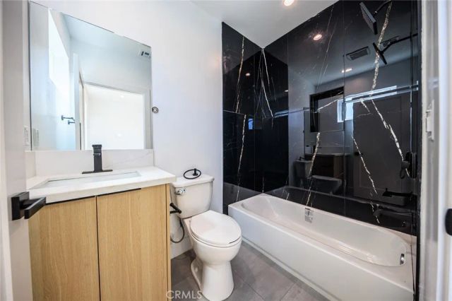 1259 Longwood Avenue 3.5, Los Angeles, CA 90019
