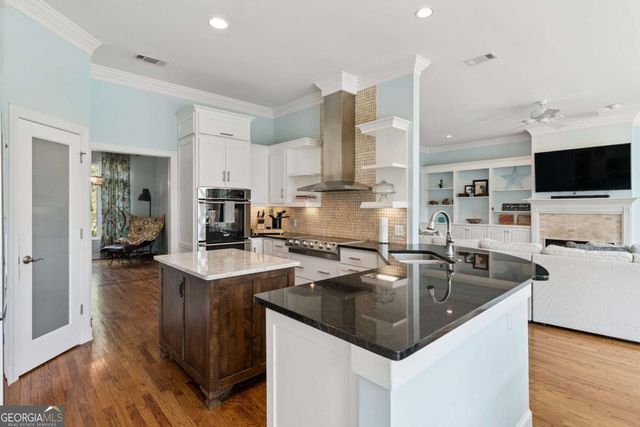 354 Oak Grove Island Drive, Brunswick, GA 31523