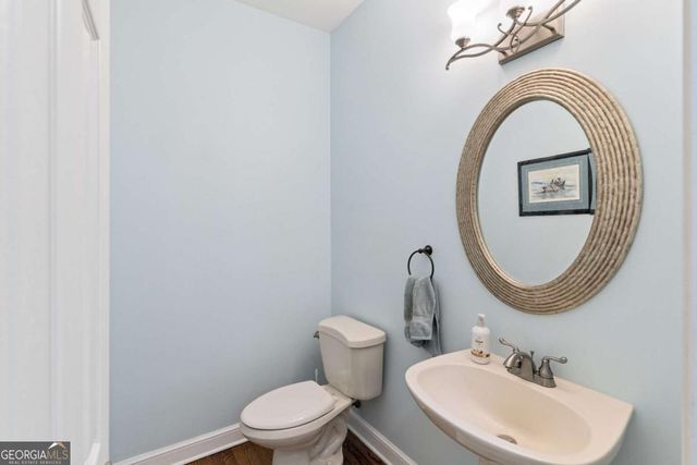 354 Oak Grove Island Drive, Brunswick, GA 31523