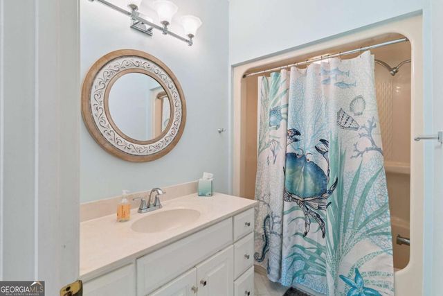 354 Oak Grove Island Drive, Brunswick, GA 31523