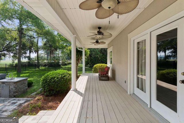 354 Oak Grove Island Drive, Brunswick, GA 31523