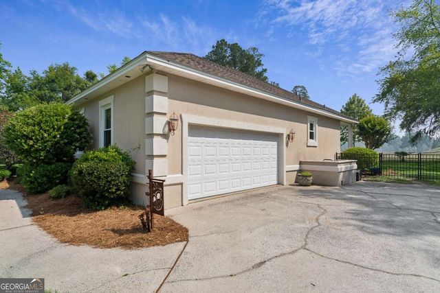 354 Oak Grove Island Drive, Brunswick, GA 31523