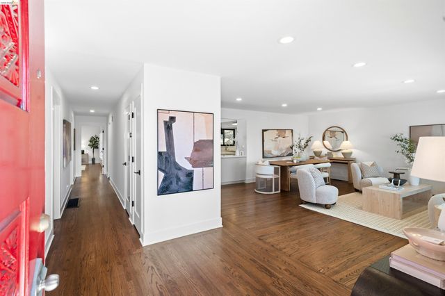 5696 Colton Blvd, Oakland, CA 94611