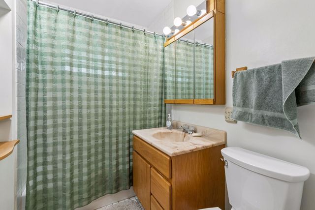 2700 W 84th Street, Bloomington, MN 55431