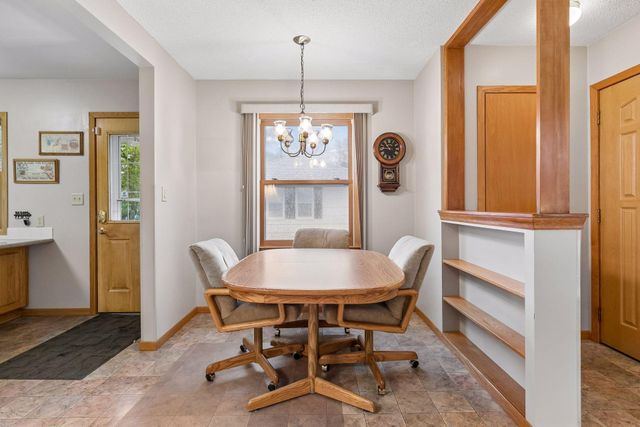 2700 W 84th Street, Bloomington, MN 55431