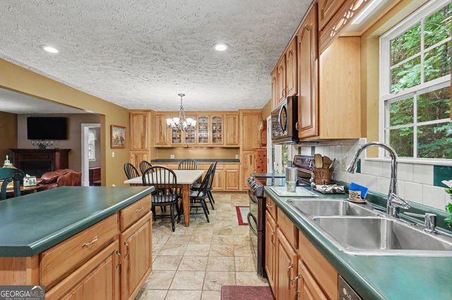 75 Juniper Trail, Clayton, GA 30525