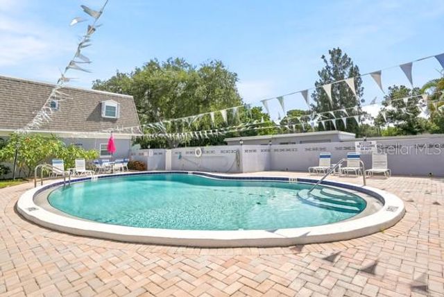 1717 BELLEAIR FOREST DRIVE A, Clearwater, FL 33756