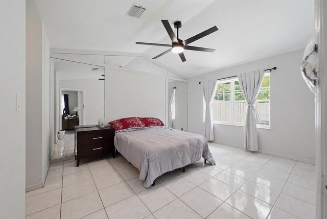 8417 NW 40th Court, Sunrise, FL 33351