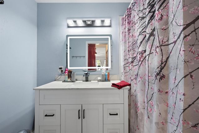 8417 NW 40th Court, Sunrise, FL 33351