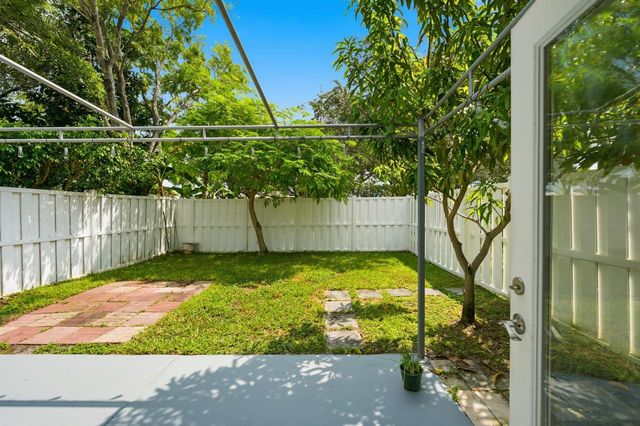 8417 NW 40th Court, Sunrise, FL 33351